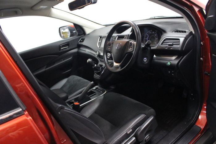 Honda CR-V 1.6 i-DTEC SR 5dr 2WD Estate Diesel Red